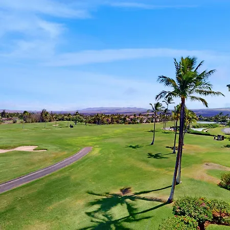 Tropical Elegance Golf Course Penthouse Apartment